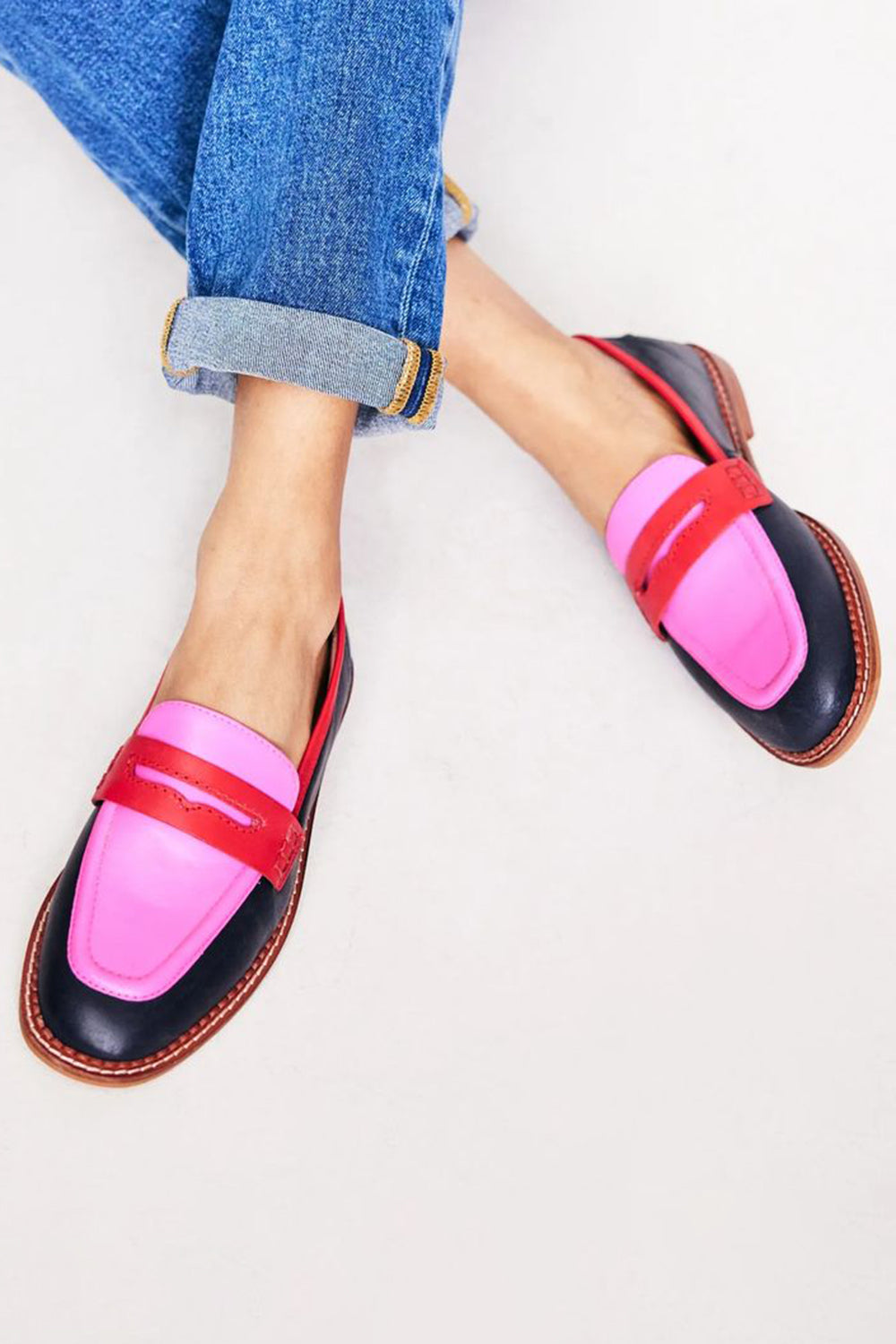 Lunessa | Black loafers with a coloured accent