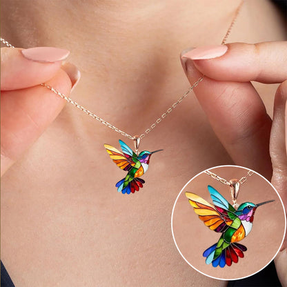 Samantha - Elegant Hummingbird Necklace