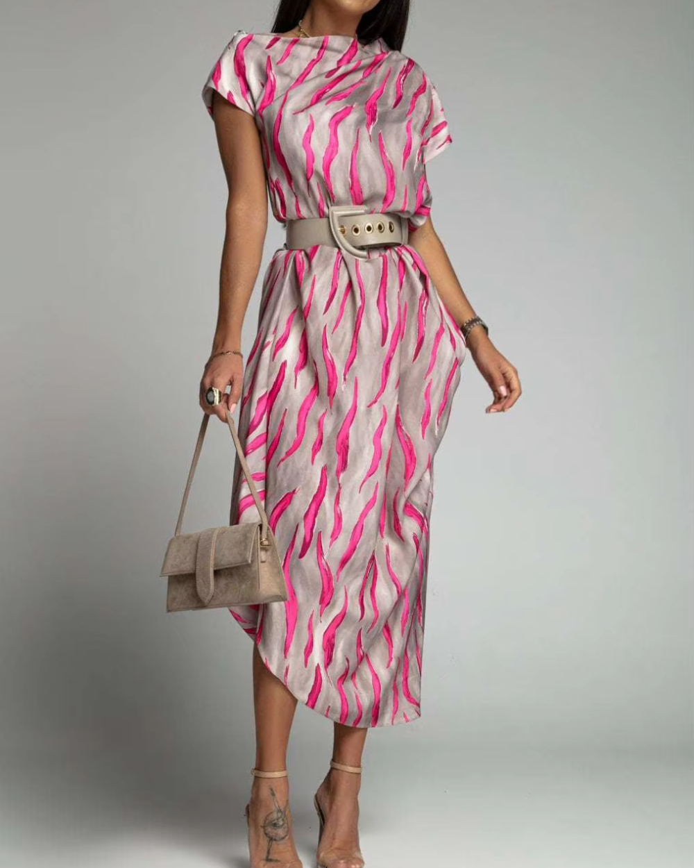 Angie - Elegant Chic Dress