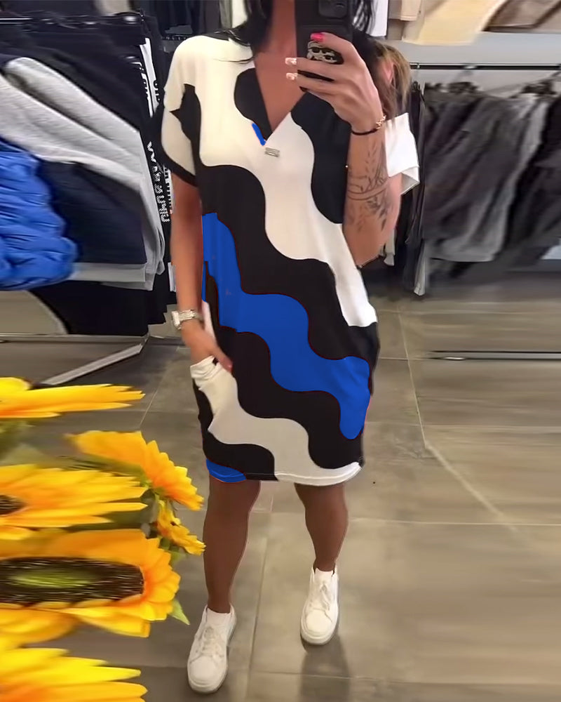 Penelope - Stylish V Neck Dress With Wavy Print