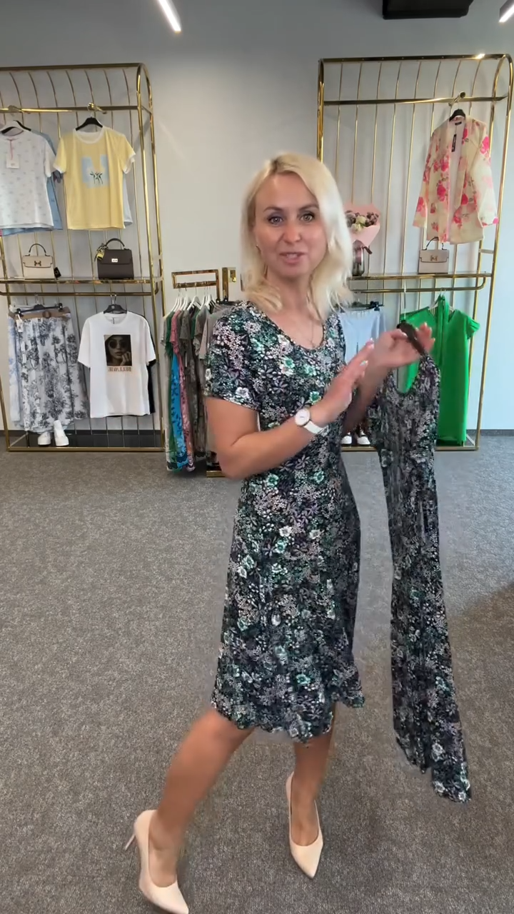 Ainsley - Fashionable Round Neck Printed Dress