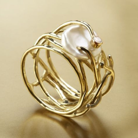 Samira - Thin Gold and Pearl Ring