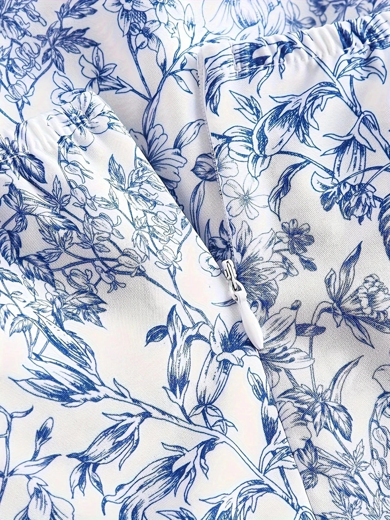 Ortagus - Floral Ruffled Dress